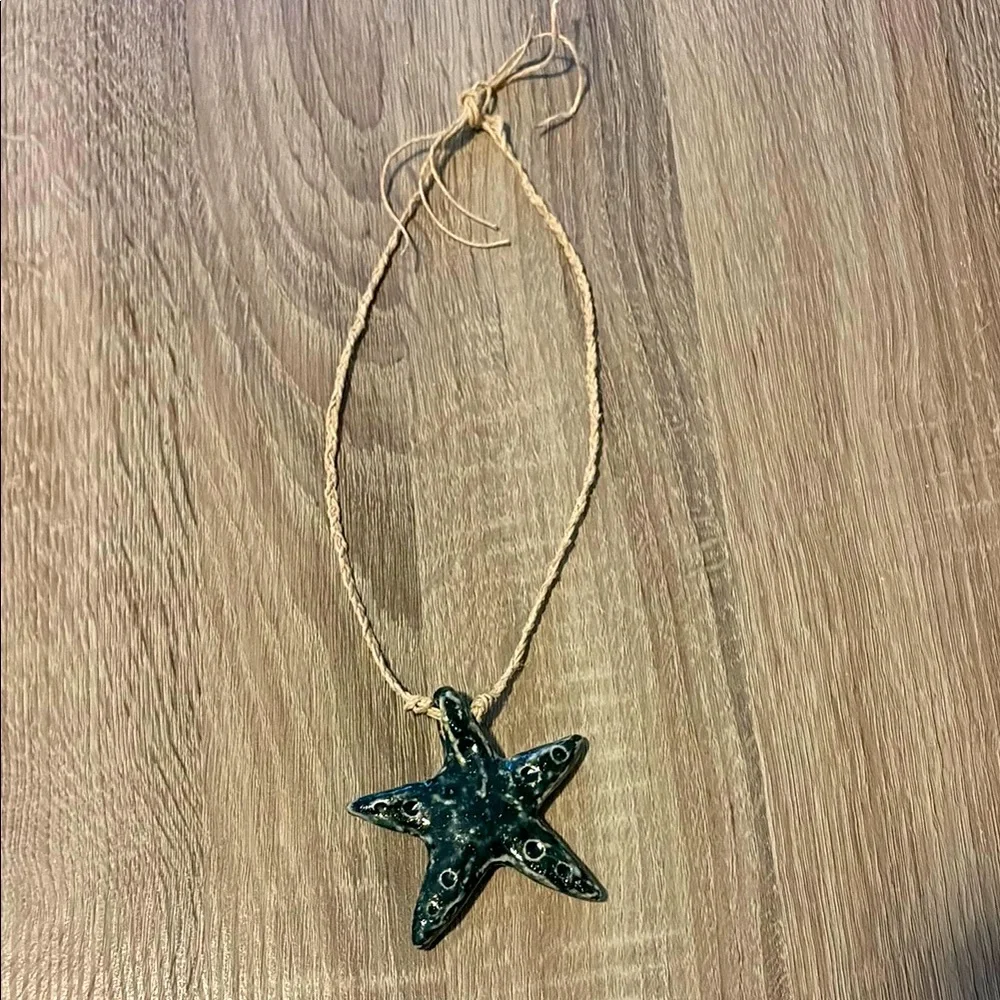 🍄 Handmade Starfish Pendant Necklace